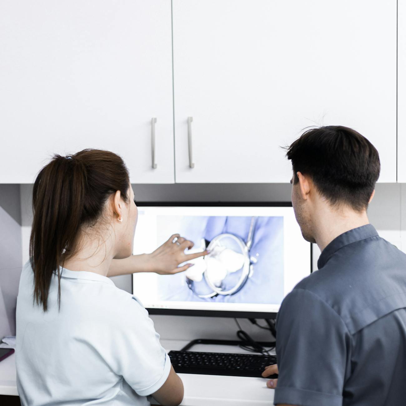 Monitoring Wildlife Patients for Medication Side Effects