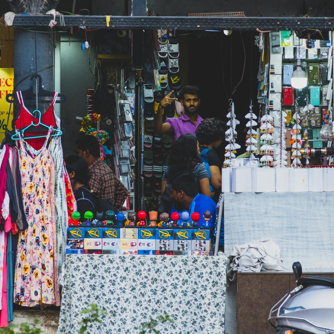 Identifying Target Markets and Buyers