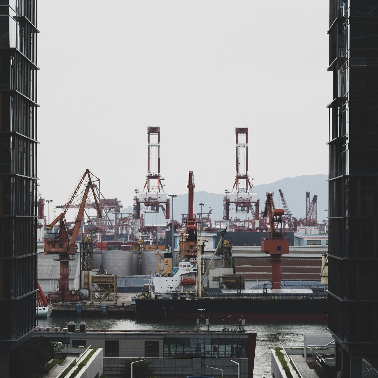 Maritime Data Visualization and Communication