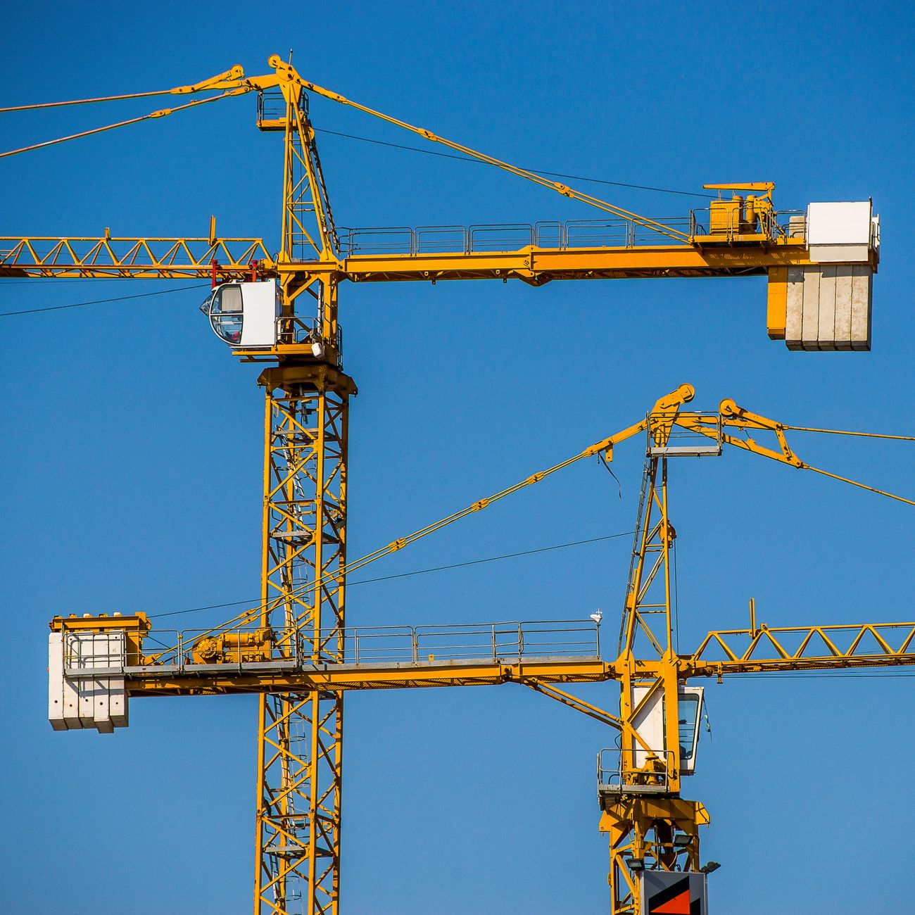 Construction Contracts and Procurement